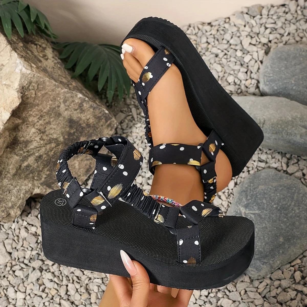 Womens Plus Size Summer Fashion Sandals Pink Metallic Ankle Strap Flat Shoes with Black SoleChic Casual Sandals 250526