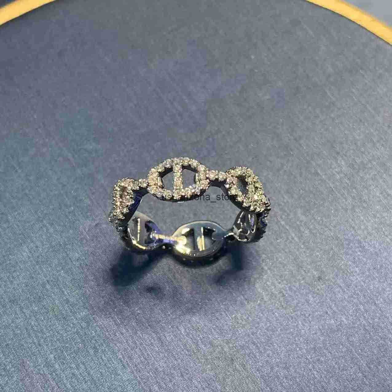 Diamond Lapel Pin Ring Tricolor KGold Paperclip Design with Full Diamond MultiCircle Accents L251027