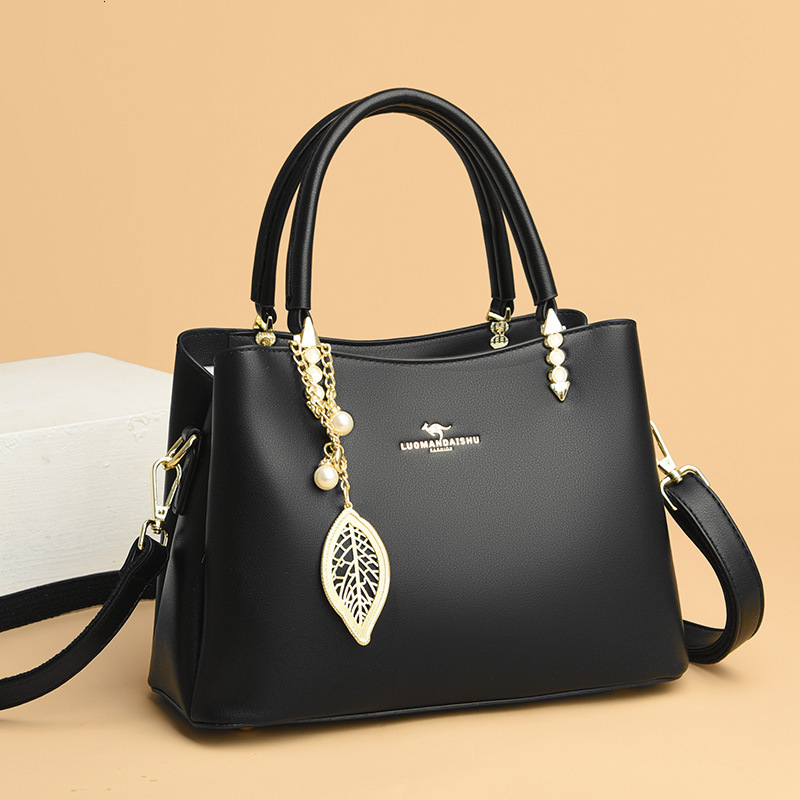 Free Shipping Designer Bag Women's Trendy Handbag New Fashionable And Versatile Shoulder Bag Middle-aged Mother Crossbody Bag Commuting Bag