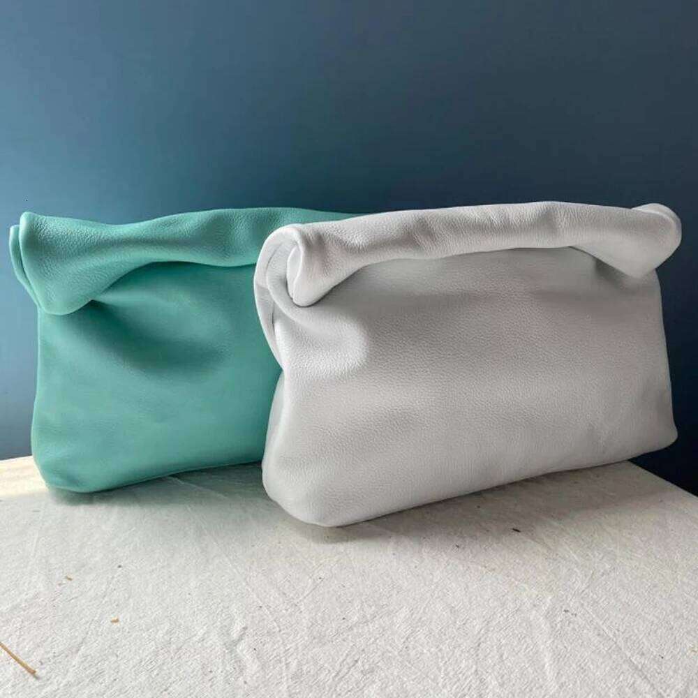 100% Genuine Leather Cowhide High Quality Leather Women's Foldable Designer Handbag Simple Magnet Handle Bags