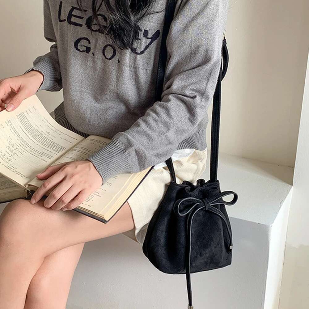 Fashion Faux Suede Bucket High Quality Shoulder Bag Designer Crossbody For Women Pleated Drawstring Bags Handbags Chic