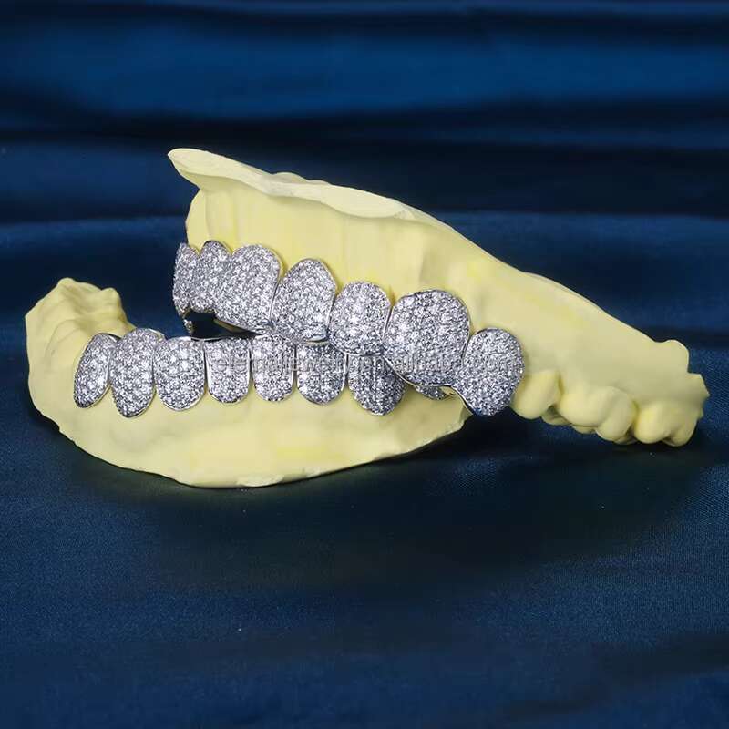 Custom Top Bottom 8 S925 Silver VVS Moissanite Diamond Grillz 10K 14K 18K Solid White Gold Iced Out Grillz for Teeth