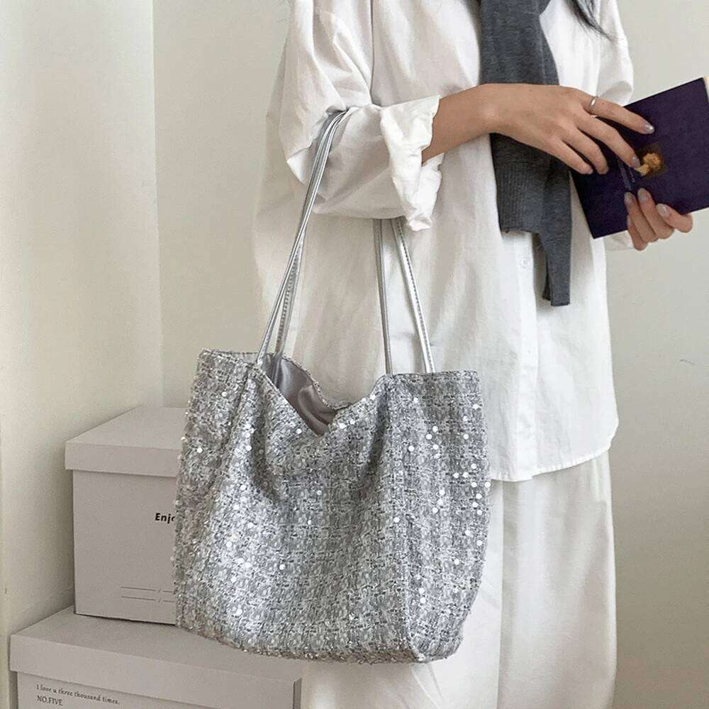 Blingbling Glitter Tote Women Large Capacity Sequins Shoulder Bags 2025 New Trendy Underarm Bag Casual Versatile Totes Pack