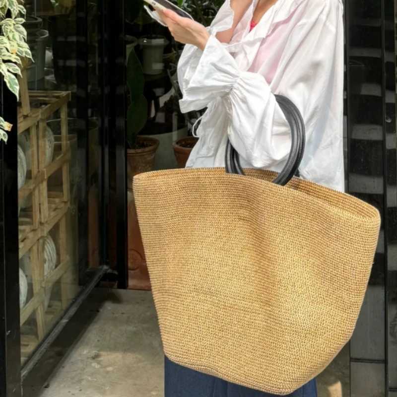 2025 Summer Large-capacity Womens Weave Straw Bags Simple Bali Bohemian Seaside Travel and Vacation Beach Shopping Tote W250524