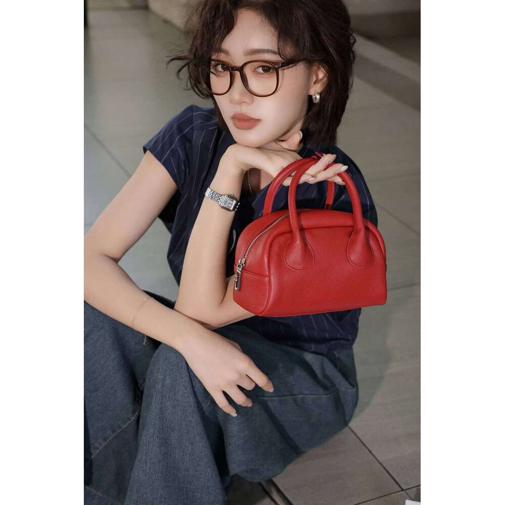 Ladies' high-end fashionable leather handbag, crossbody shell bag