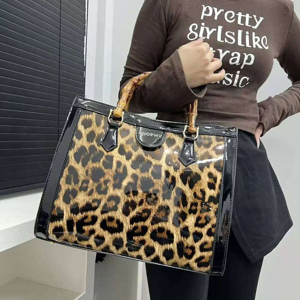 Women's Bags Designer Ladies' Fashionable And Personalized Leopard Print Tote Bag, Large Capacity Elegant Bamboo Handle Shoulder Bag