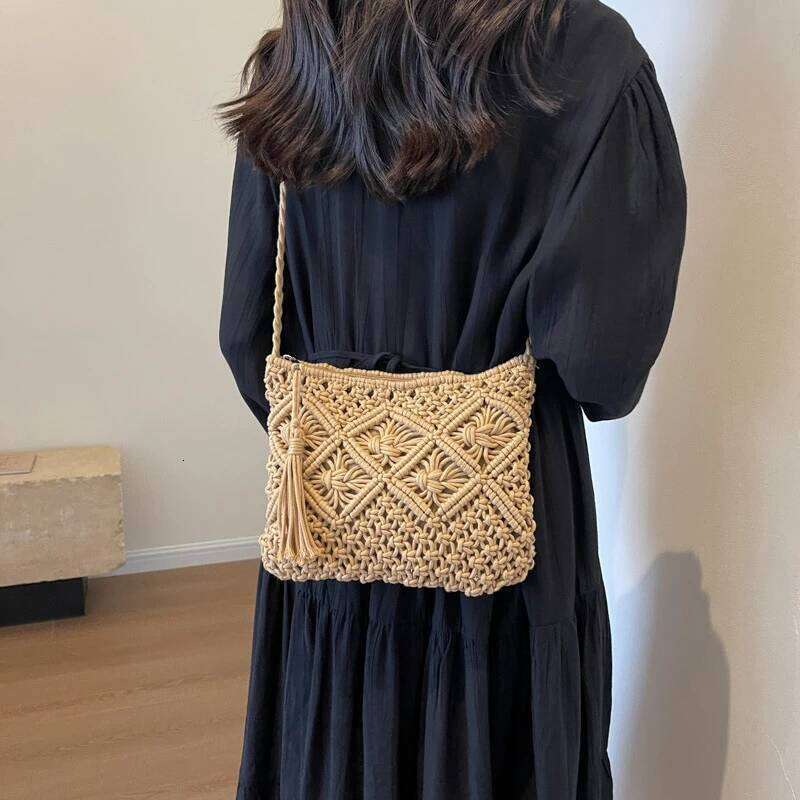 Fashion Rope Woven Clutch Bag for Women Casual Hollow Out Tassel Crossbody Purses Handmade Summer Beach Bags