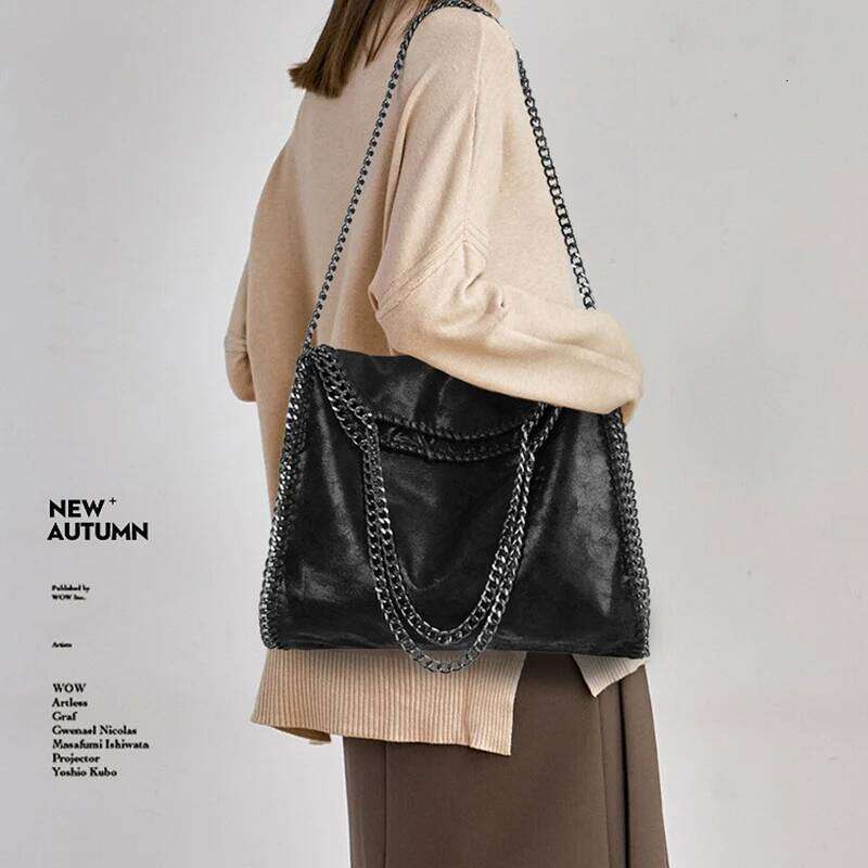 2025 New Chain Fashion Design Handbag Casual Pocket Women's Shoulder Bag