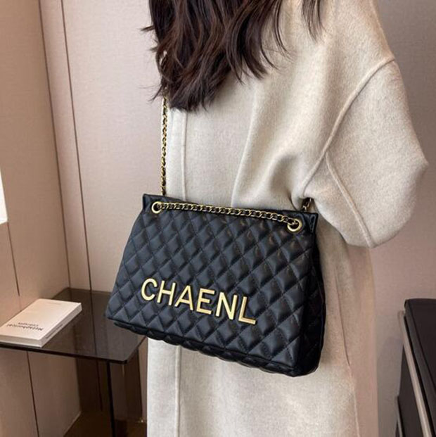 2025 designer bag fashionable and casual travel letter chain bag hand-held shoulder bag daily matching for women