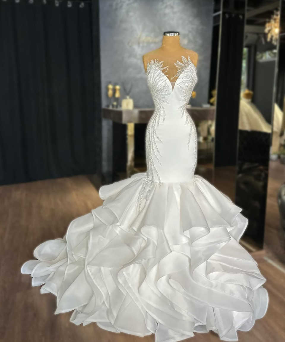 White Wedding Dresses Mermaid Luxury Bridal Gowns With 3D Floral Crystals Long Customized Plus Size Formal Special Occasion vestido de novia