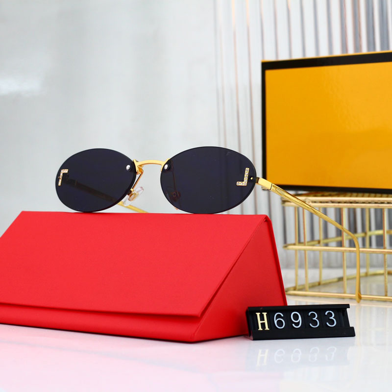 Luxury designer sunglasses for women frameless sunglasses with thin letter brackets exquisite flat sunglasses UV outdoor beach sunglasses travel essentials