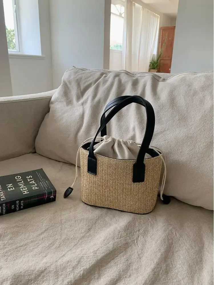 2023 Womens Leisure Grass Woven Handbag Drawstring Bucket One Shoulder Crossbody Bag Womens Travel Bohemian Vacation Beach Bag W250524