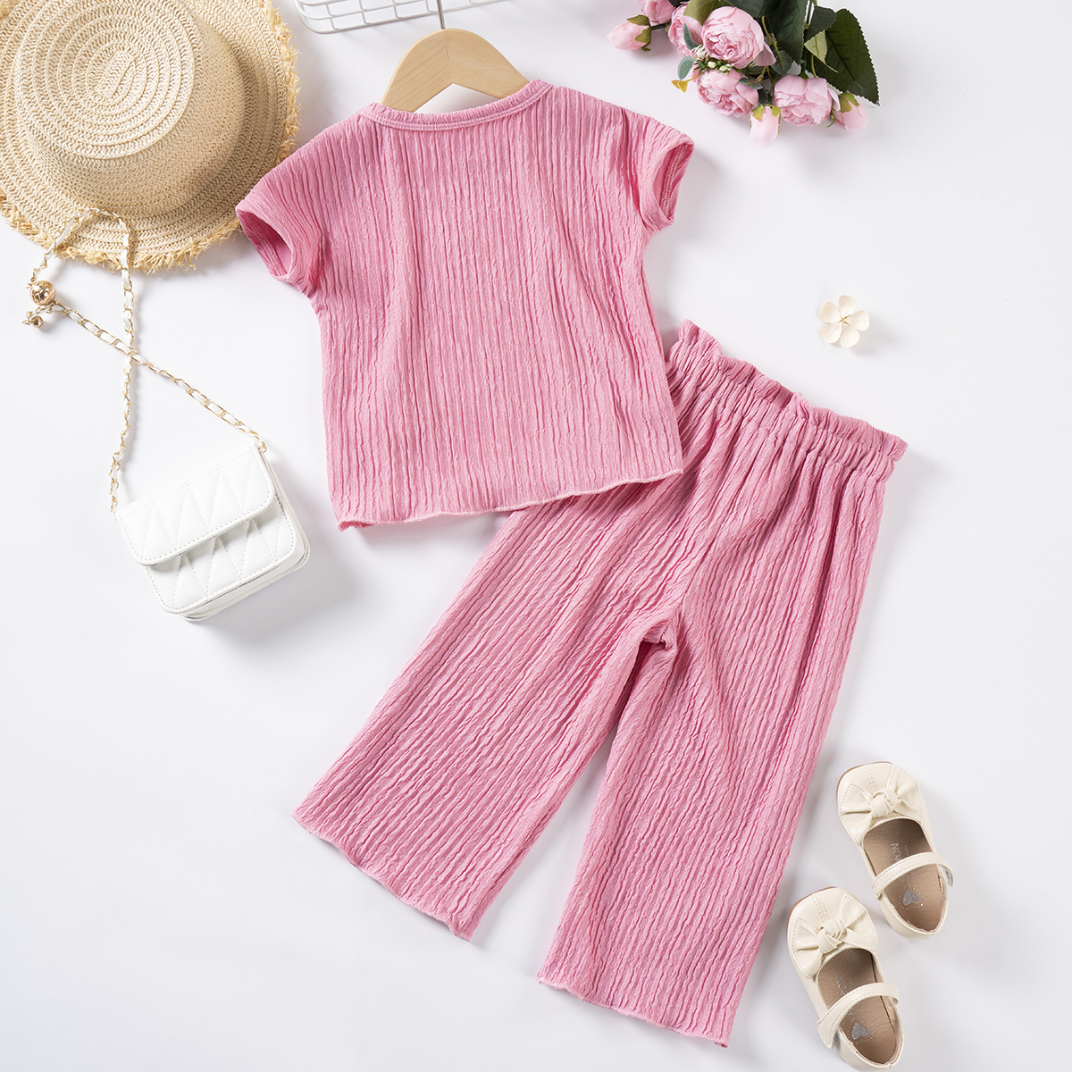 Baby girl summer set, comfortable short sleeved top and wide leg pants, casual and fashionable style, suitable for daily or party wear, suitable for o