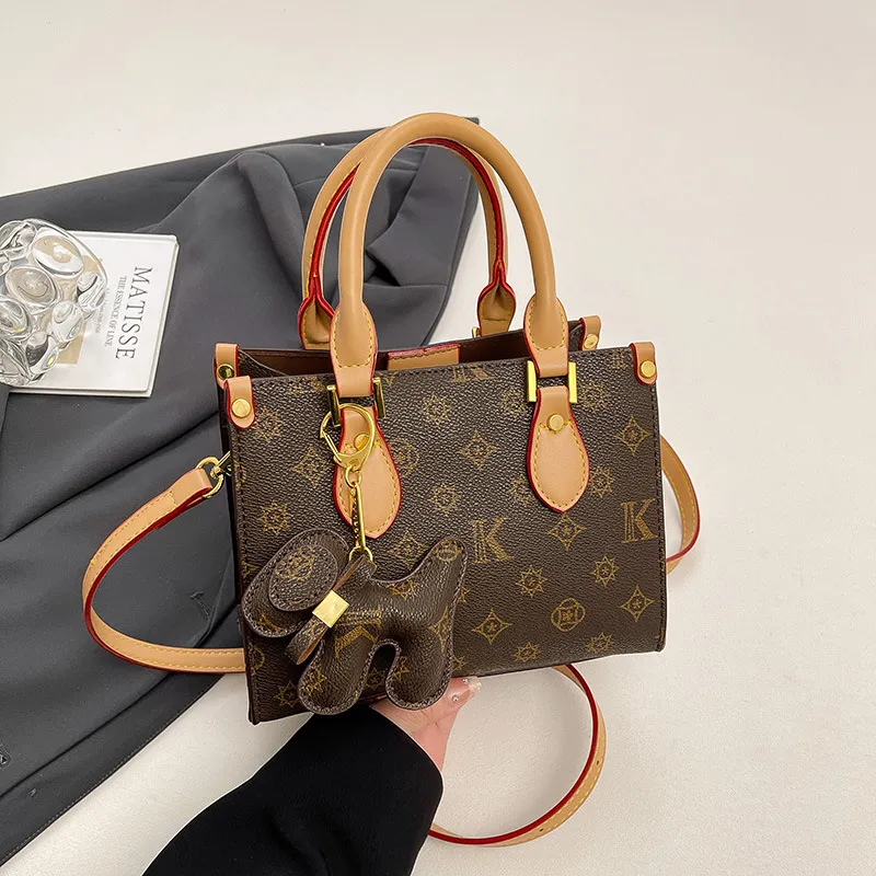 Designer Bag Luxury Bag Shoulder Bag Crossbody Tote Bag Purse Designer 2025 Ladies Shoulder Bag Luxury Summer New Outdoor Handbag Tote Mini Bag 01