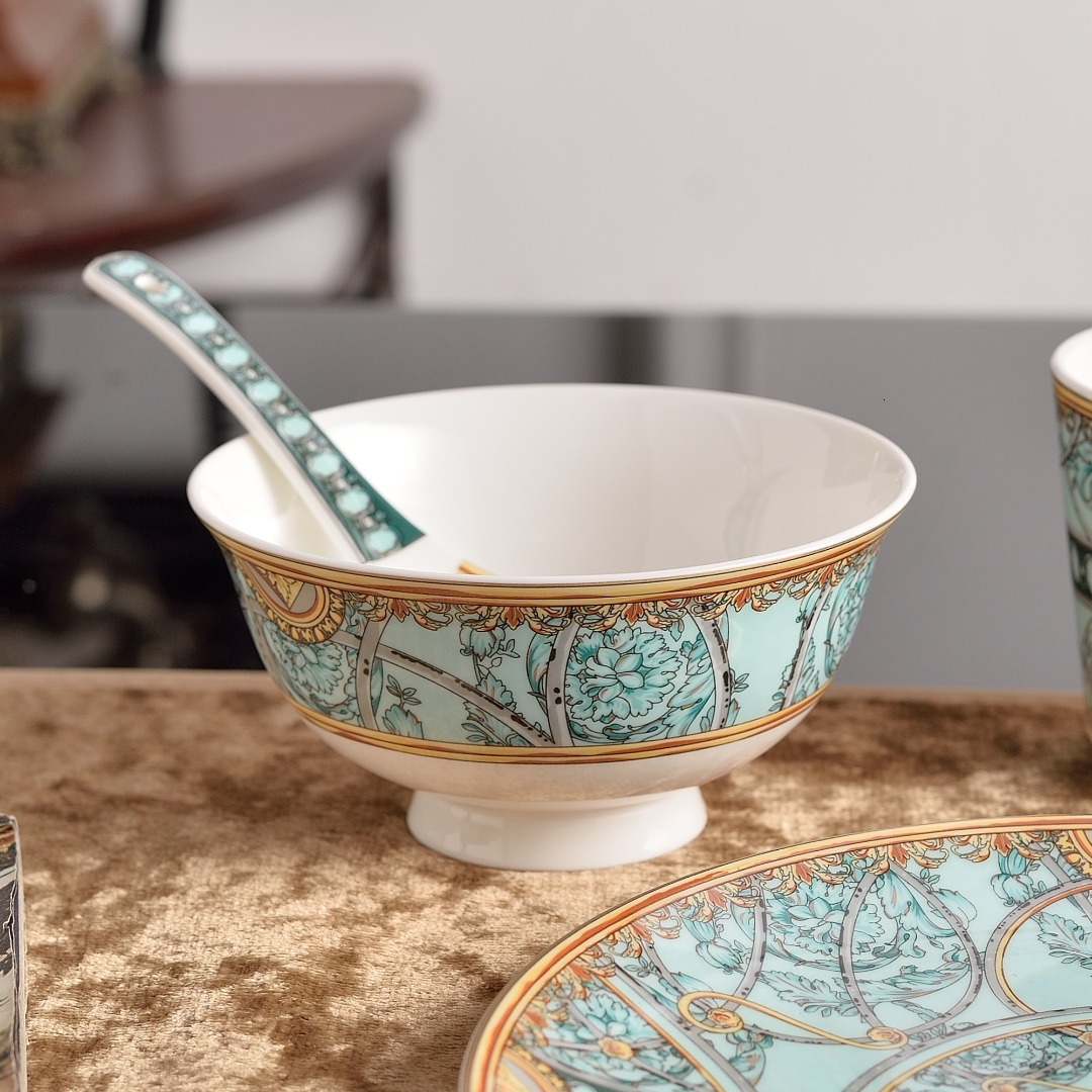 European Style Luxurious eramic Bowl and Plate Set Household Soup Spoon Seasoning Bottle Soup Basin Plate Combination Full Set Gift Box