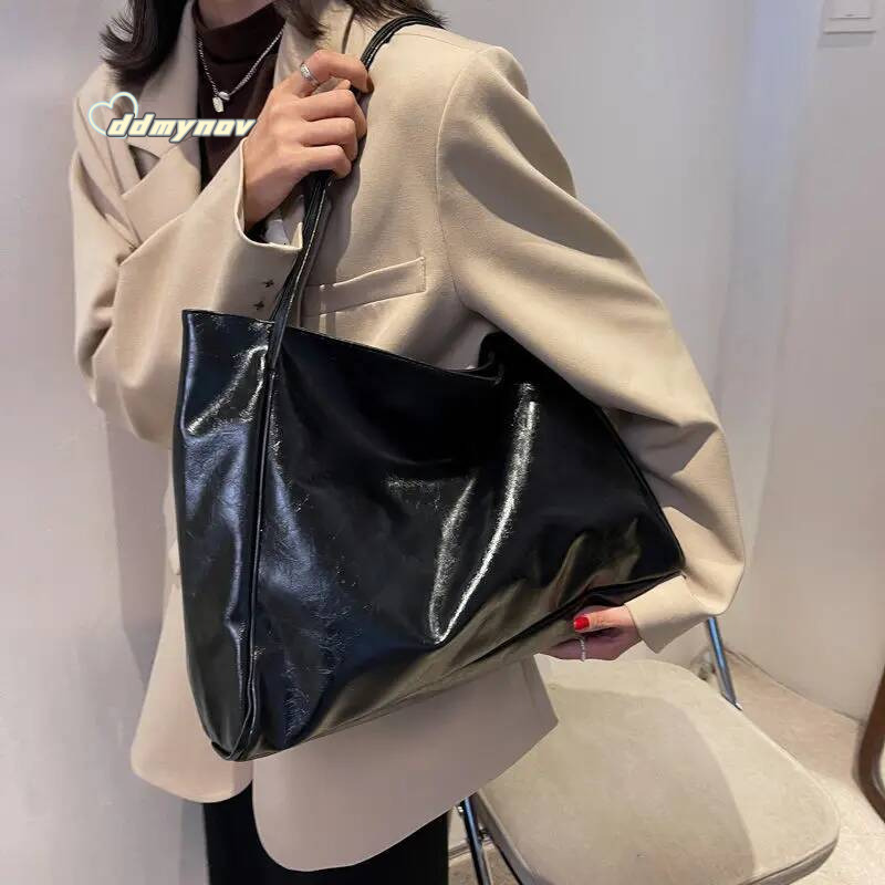 Ladies Fashion Commuter Women's New Oil Leather Hundred Handbag Large Capacity Shoulder Girls Tote Bag ddmynov