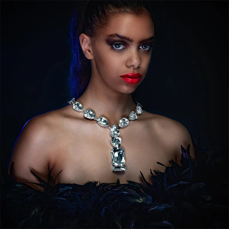 Fashion large rhinestones pendants Big brilliant necklace 250519