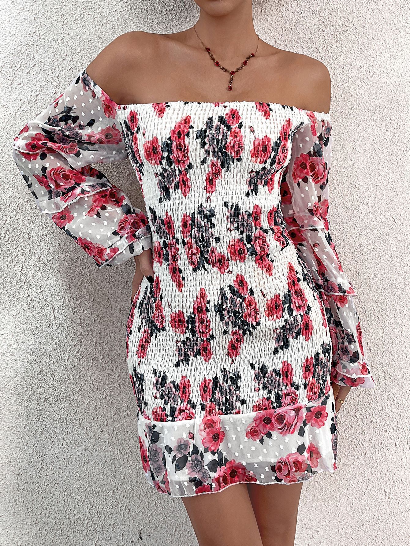 Small niche design style summer new solid color one shoulder elegant dress for women