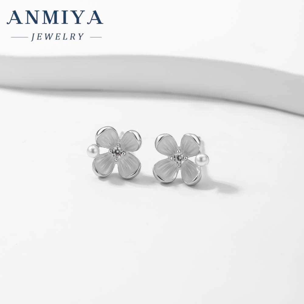 French Light Luxury Pure White Flower Earrings S925 Sterling Silver Freshwater Pearl Stud Earrings for Women Gifts