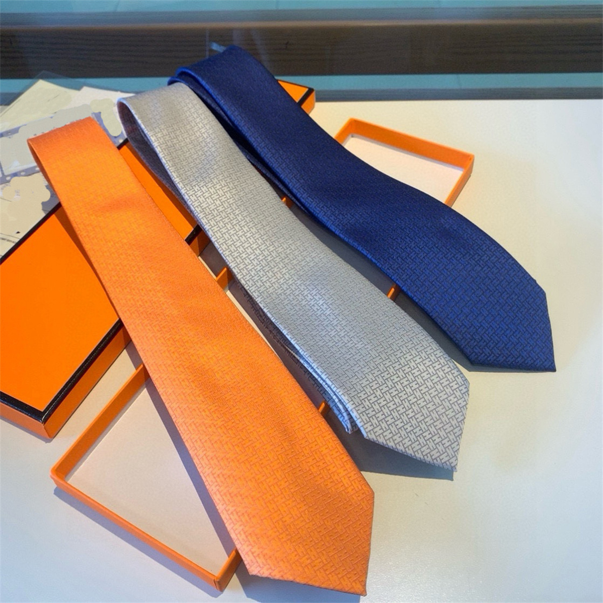 2025Ss Men's Tie Prade Three Luxury Brand Designers Design Classic Fashion Tie Patterns Men And Women Plaid Letter Wedding Dress Business pink purple striped Office