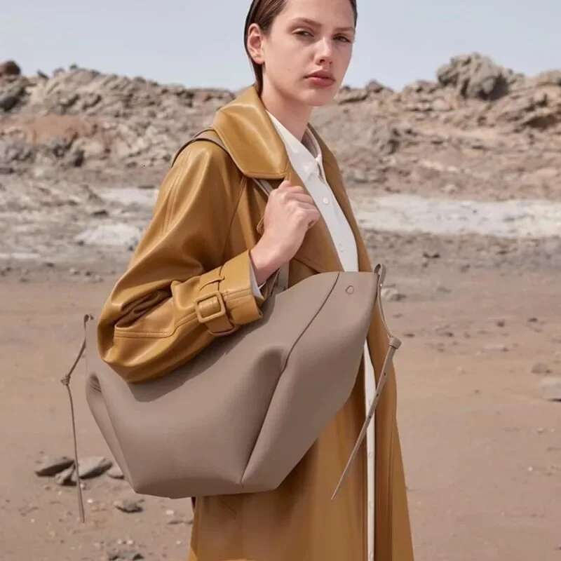 Single shoulder tote for women new model large capacity shopping bag under the armpit