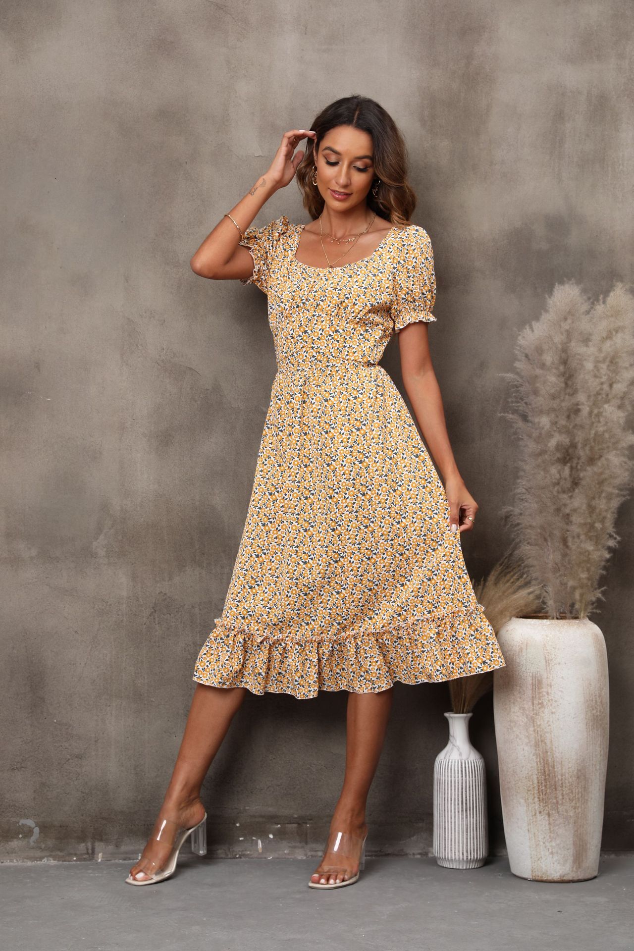 Spring/Summer New Womens U-neck Short Sleeve Floral Dress with Open Back