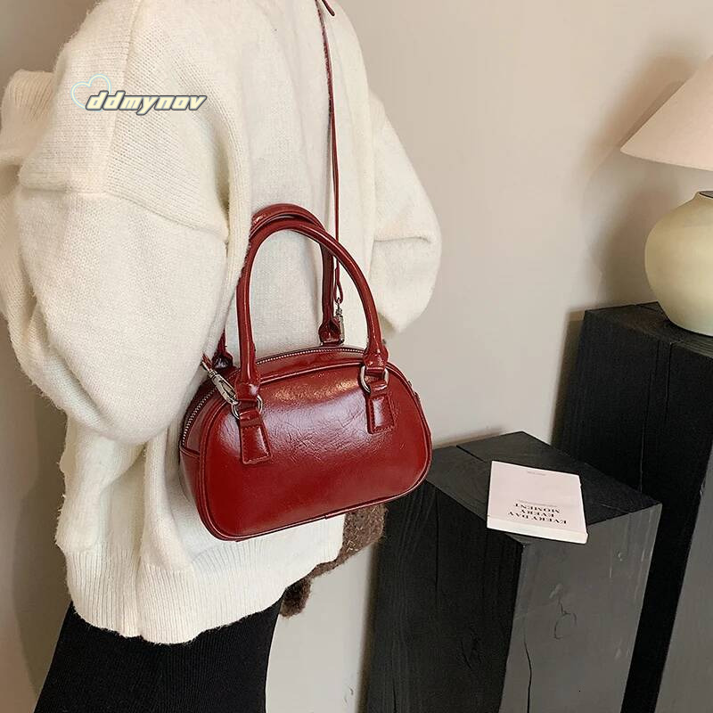 Red Color Top-handle Bags For Women Vintage Small Pillow Shoulder Cross Body Bag 2024 Designer Purses And Handbags ddmynov