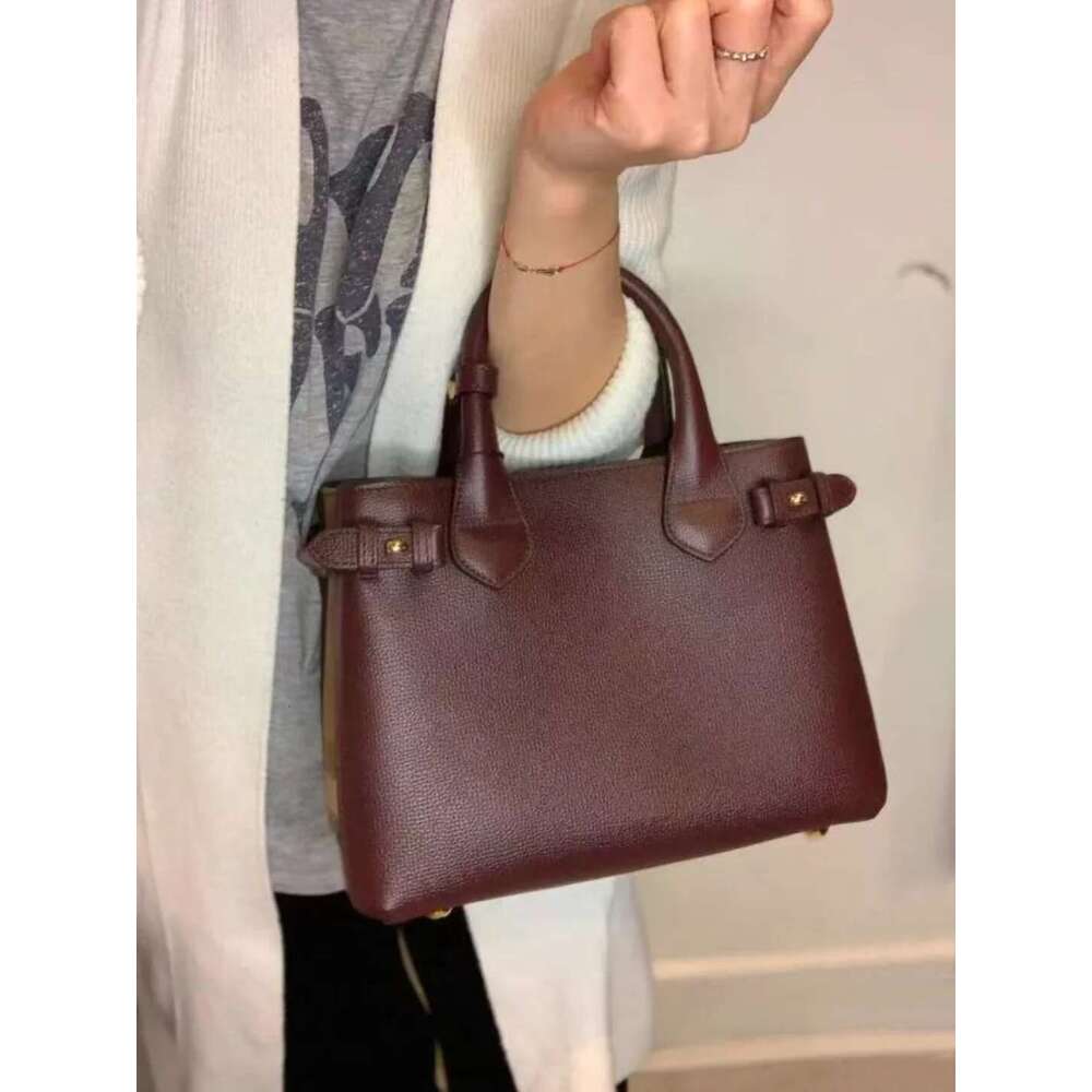 Ladies Tote Large Capacity Handbag Crossbody Bag Made of Genuine Leather Material New High Quality Fashionable Elegant bag