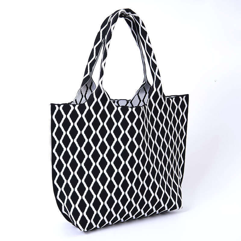 Women's Bags Designer New Large Capacity Women's Knitted Niche Plaid Shoulder Bag Versatile Commuter Handbag