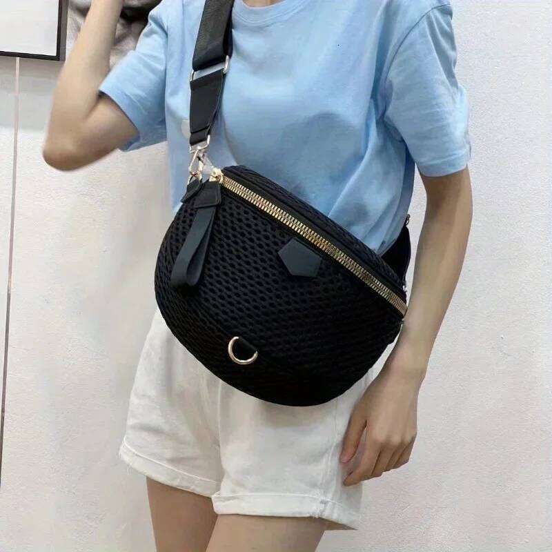 Women's Bags Designer Women's Fashion Sports Lightweight Chest Wide Shoulder Strap Semi-Circular Waterproof Crossbody Bag