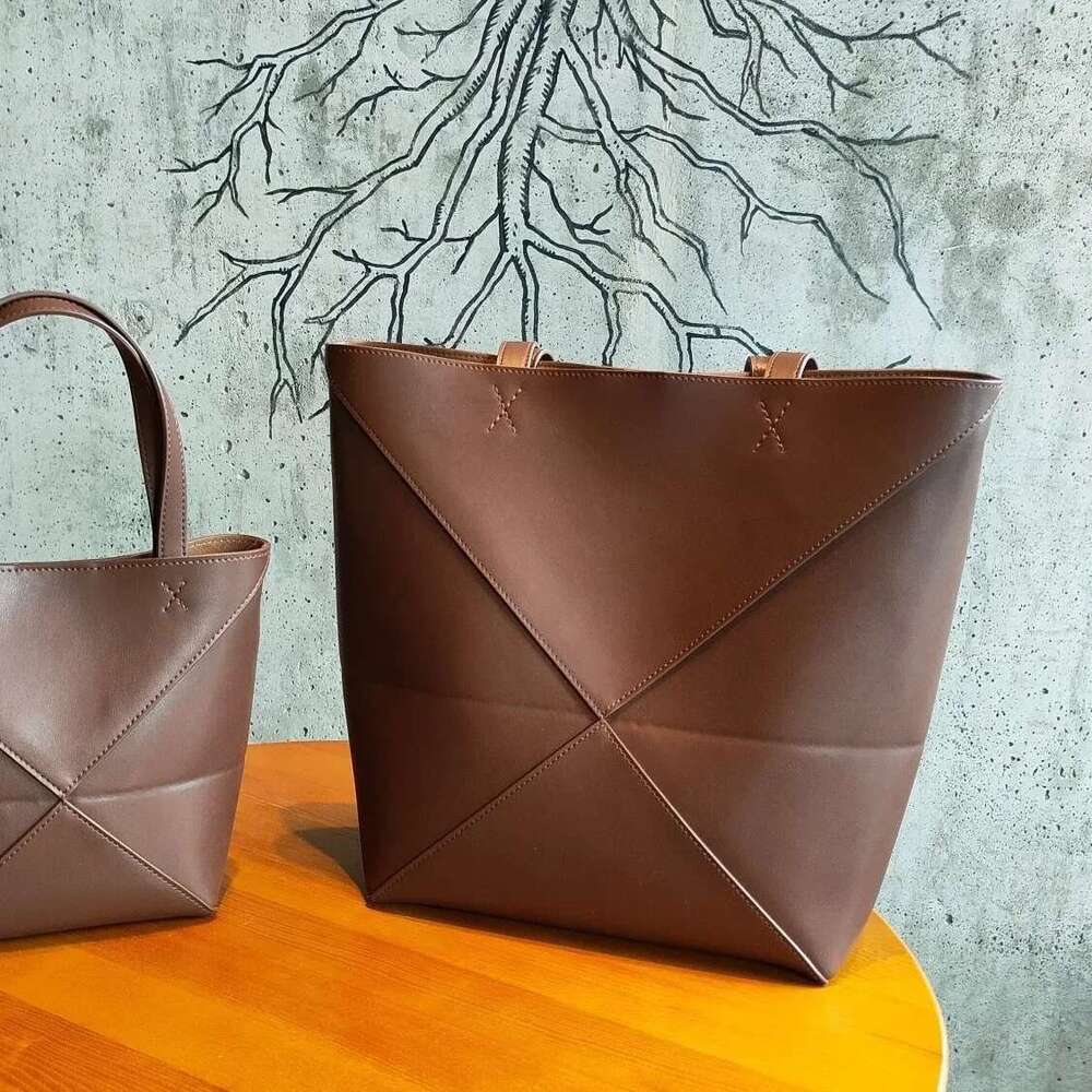 High-Quality Top Layer Cow Leather Puzzle Foldable Tote Large Capacity Handheld Bucket Bag Neutral Minimalist Style