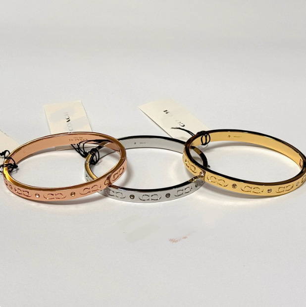 Enamel Bracelet Women Bracelet Letter engrave Designer bracelet Light Luxury High End Elegant Stainless Wristband Classic Designer jewelry for Lady