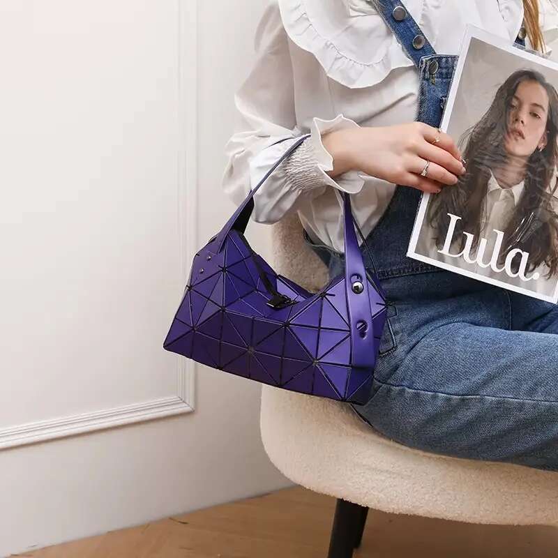 Boston Pillow Commuter Shoulder Tote Underarm Bag, Fashion Versatile Geometric Quilted Dumpling Bag