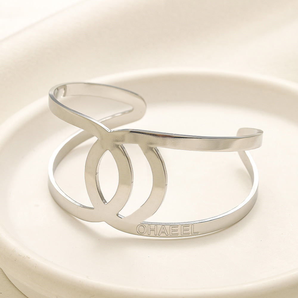 18K Gold Diamond Bracelet Bangle Designer Letter Non Fade Bracelet High Quality Stainless Steel Love Jewelry Womens Luxury Chain Bracelet Wedding Travel Jewelry