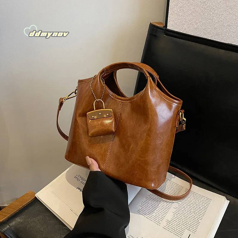 High End Fashion Commuting Handbag, Women's 2025 New Korean Version Bucket Bag, Casual Shoulder Diagonal Cross Bag ddmynov