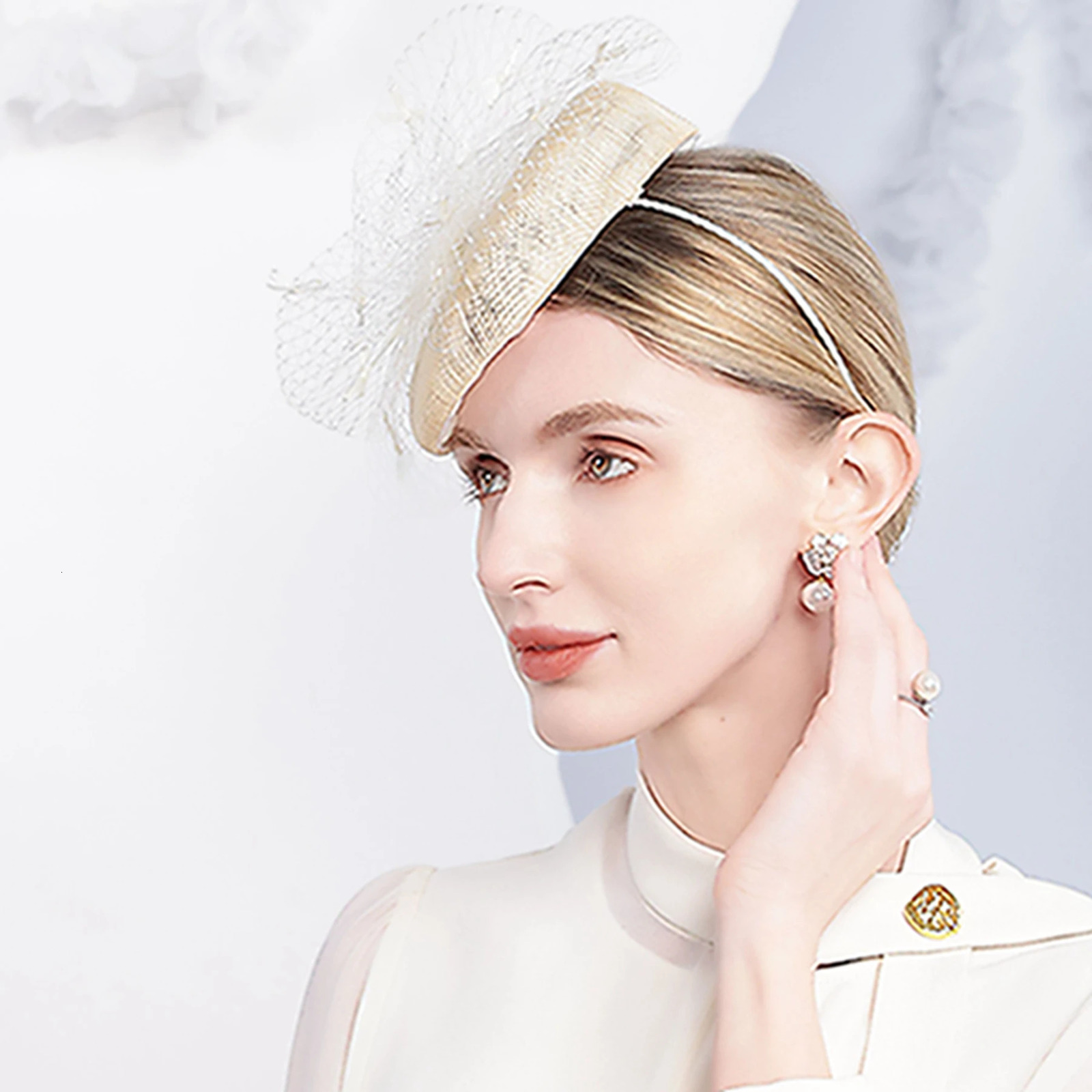 Champagne Feathers Sinamay Fascinator Hat Headband Wedding Veil Tea Party Bridal Hair Accessory 250520