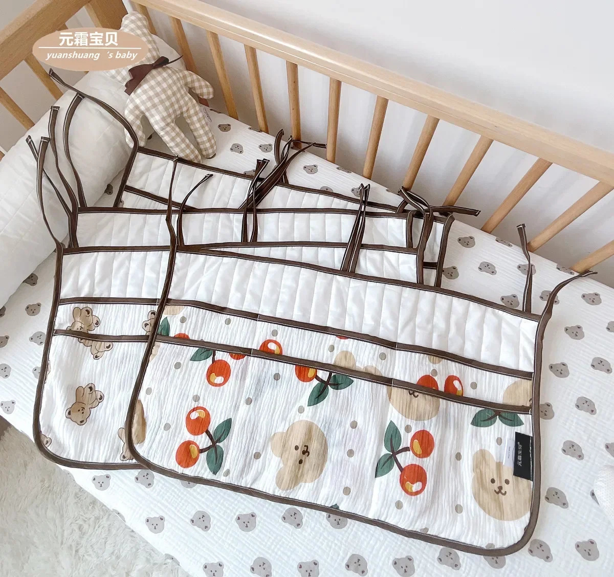 Ins Korean Baby Bedside Storage Bag Crib Organizer Hanging for MultiPurpose born Bed Diaper Toy Tissue 250517z