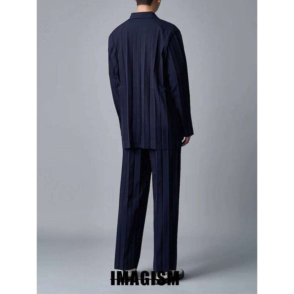 Miyake Fold 2025 New Niche Design Casual Loose Thin Paper Suit Jacket Men