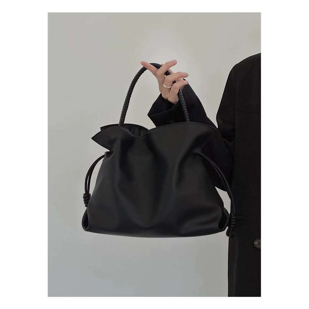 Women s New Spring Summer Crossbody Bag Single Shoulder Casual Versatile Fashion Household Leather Handbag Medium Size bag