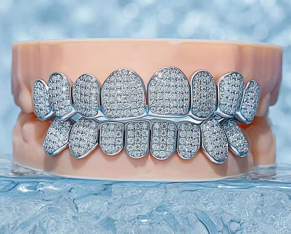Custom Vvs White Moissanite Grillz Hip Hop Iced Out Diamond 10K 14K 18K Gold 925 Silver Custom Grillz for Teeth