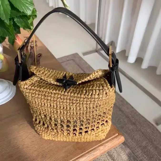 Fashion New Horizontal Square Lafite Straw Woven Handheld Womens Bag 2025 Summer Beach Vacation Beach Bag Trendy W250524