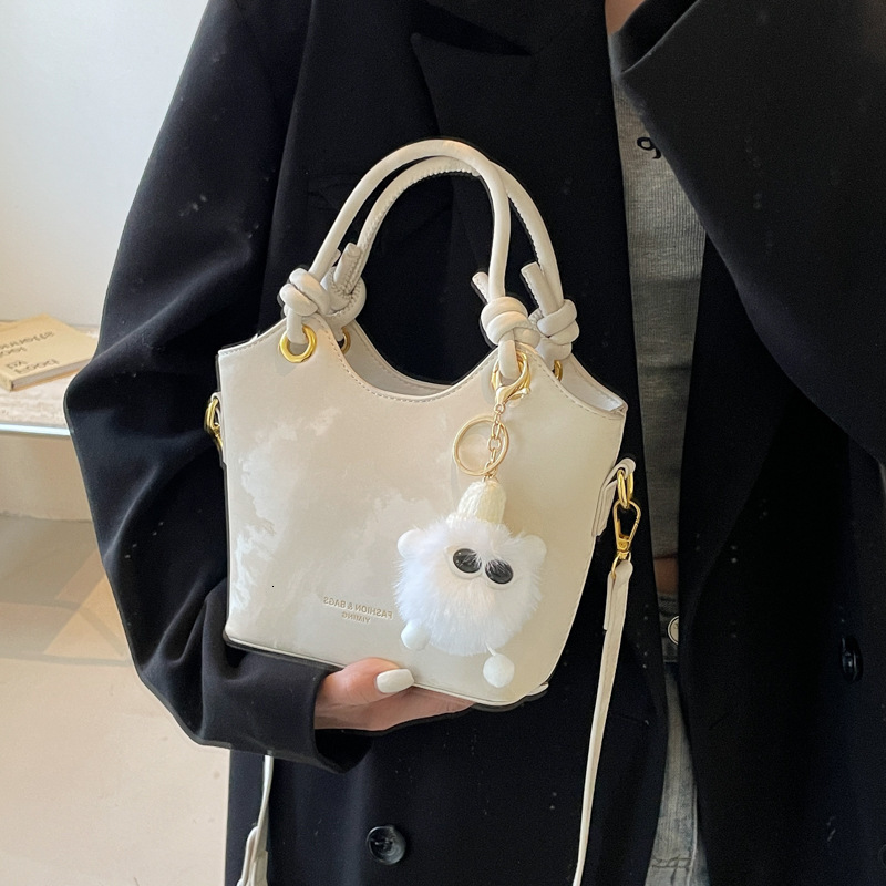 New Niche Design Handbag Women, High-End Versatile Fashion Bucket Bag, Commuter Shoulder Crossbody Bag for Ladies