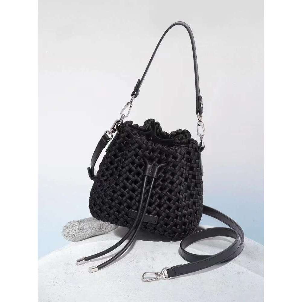 Summer High Quality Hollow Out Woven Handmade Bucket Women Fashion Handbag Female Shoulder Messenger Bag Lady Purse