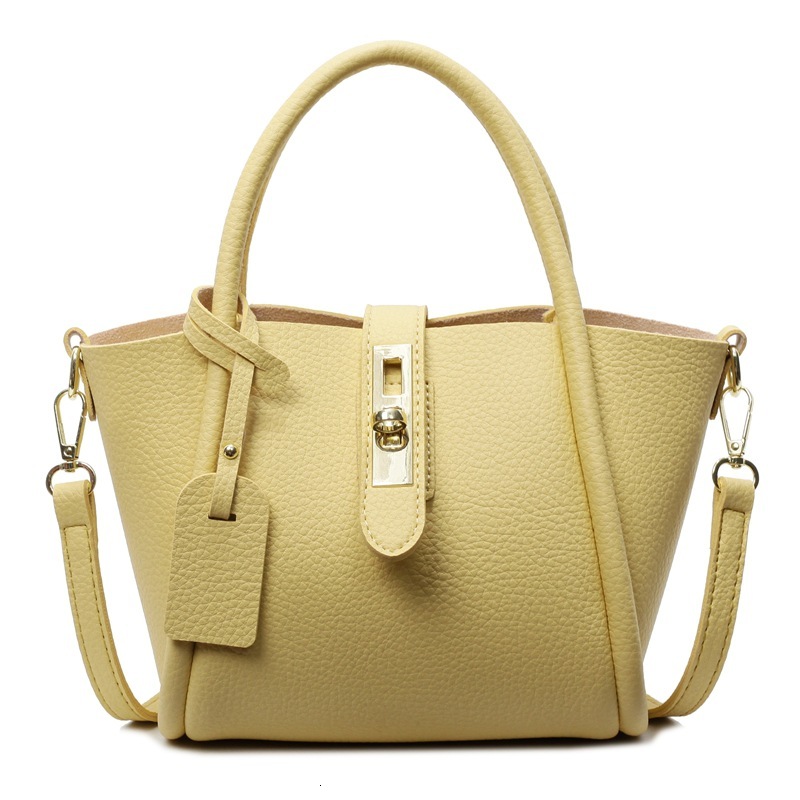 French Style Niche Handbag for Women 2025 New Fashion Light Luxury Shoulder Commuter Versatile Crossbody Bag