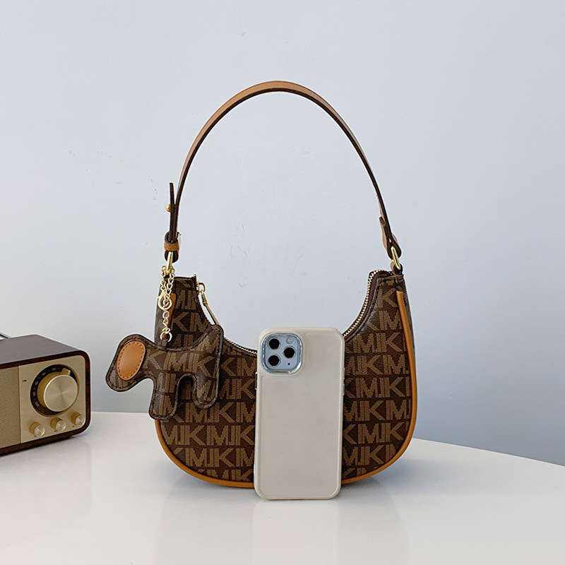 Under the armpit bag new trend bag casual bag with half moon bag bag shoulder diagonal cross bag 2025