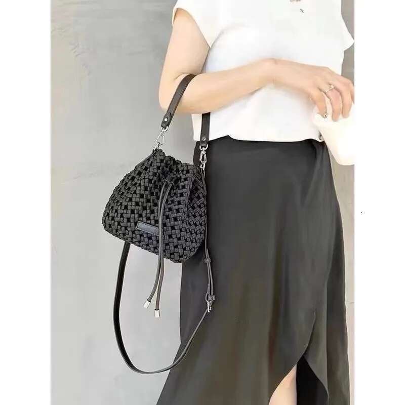 Woven Polyester Crossbody Bucket Bag Handbags For Women Fashion Large Capacity Beach Travel Cream Handbag Casual