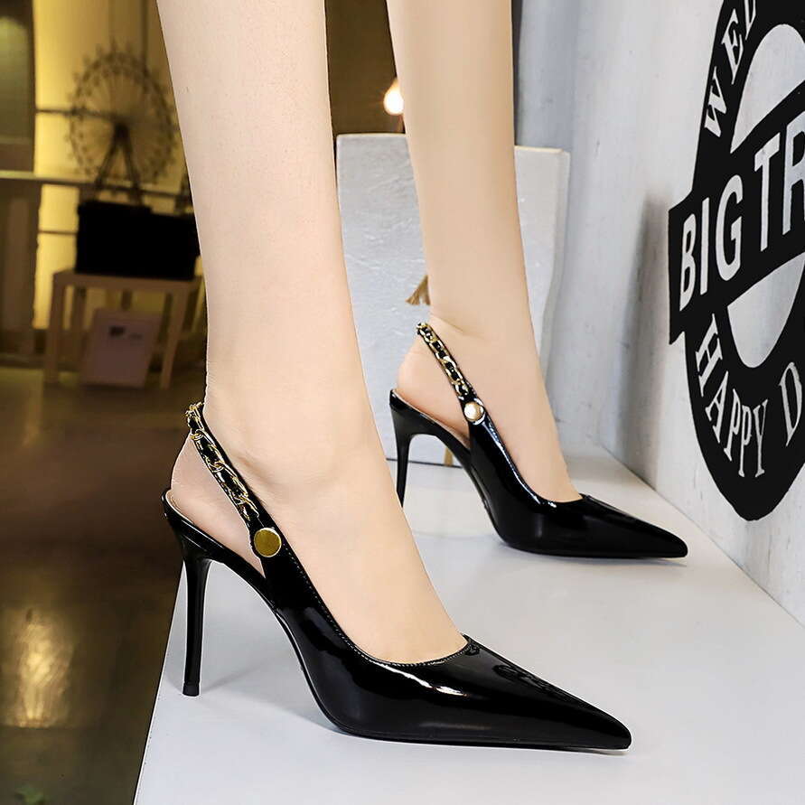 Banquet high-heeled pointed hollow metal chain shoulder strap high-heeled women's shoes, fashionable women's shoes, party high-heeled shoes,