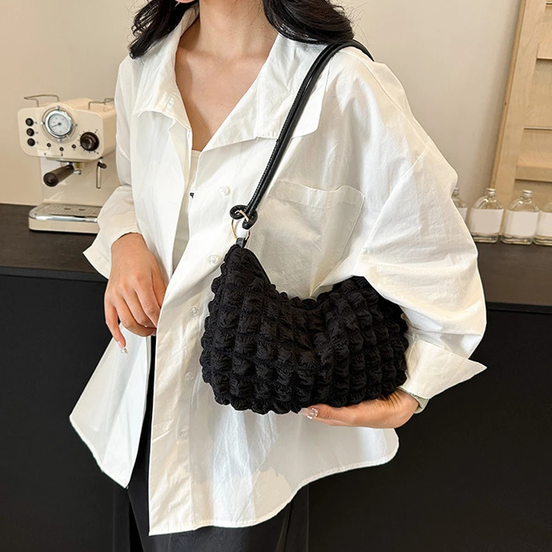 Canvas Wrinkle Bag for Women Shoulder Bags Pleated Bubbles Handbags Padded Casual Underarm Quilted Bag Tote Cloud Bag Purse 250526