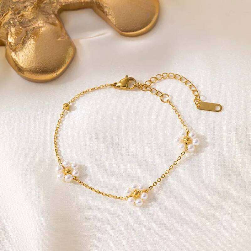 Stainless Steel Gold Color Flower Necklace For Women Elegant Imitation Pearl Handmade Beaded Necklaces Wedding Jewelry