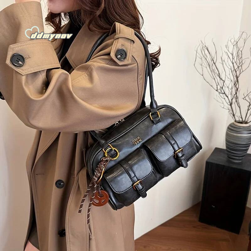 women's retro solid color pu leather shoulder bag multiple pockets large capacity comes with a detachable accessory charm ddmynov